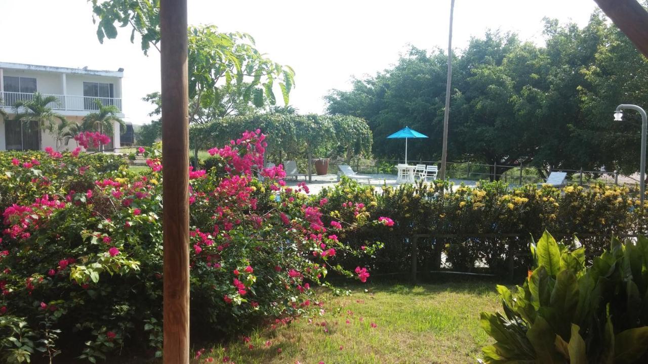 Hotel Parador Tropical Cartagena Екстериор снимка